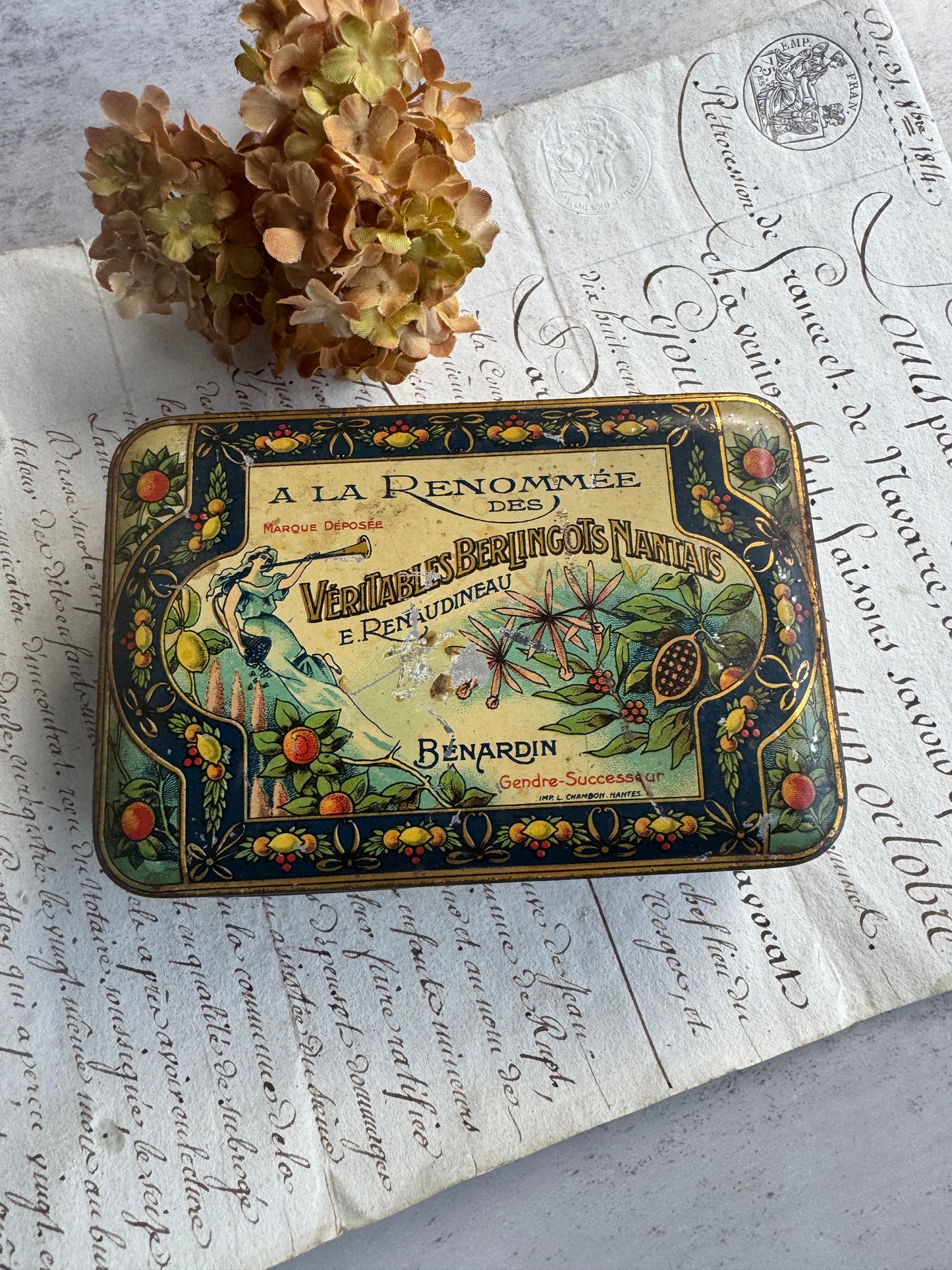 Antique French Berlingots Candy Tin Bénardin Nantes