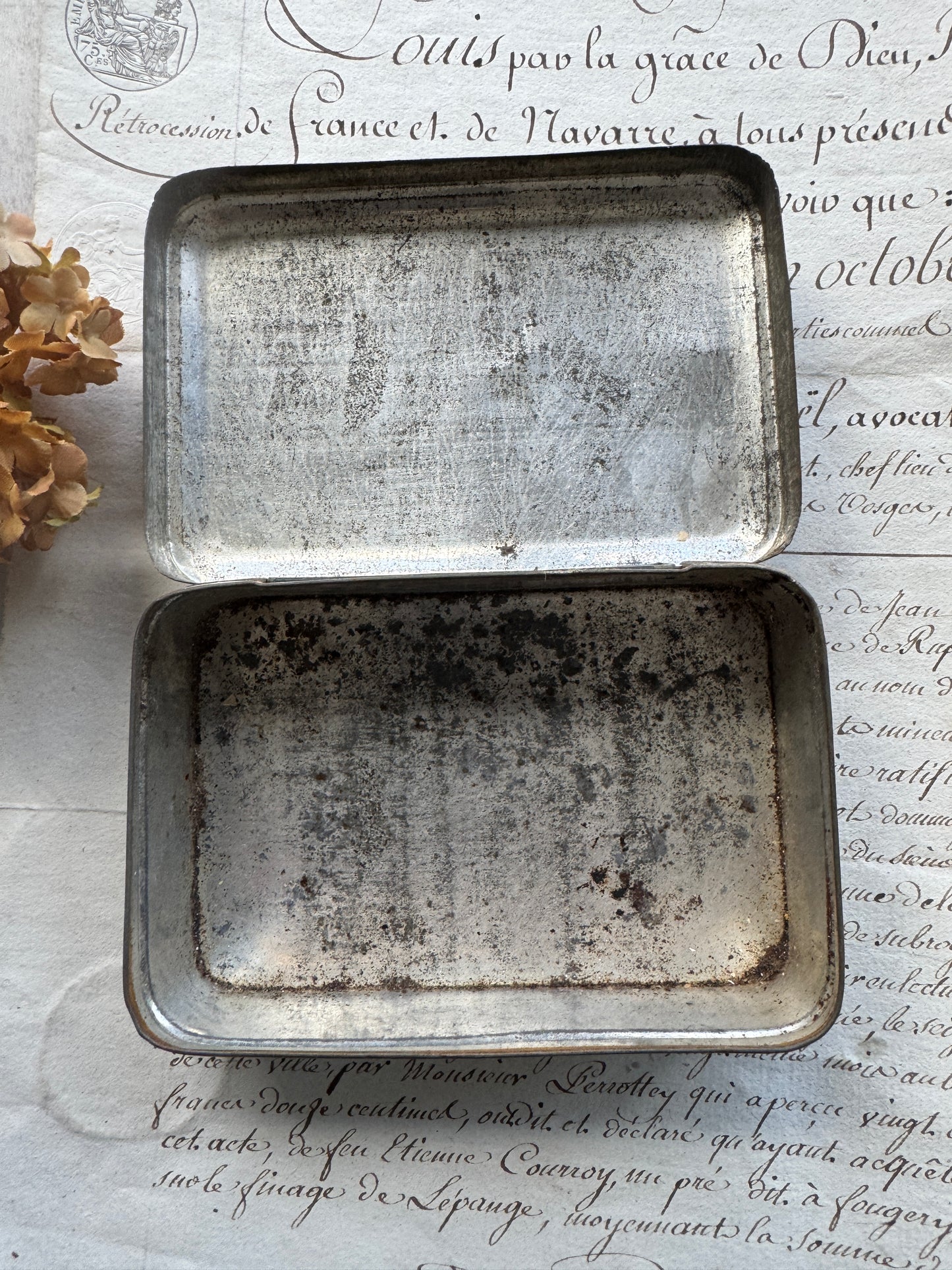 Antique French Berlingots Candy Tin Bénardin Nantes