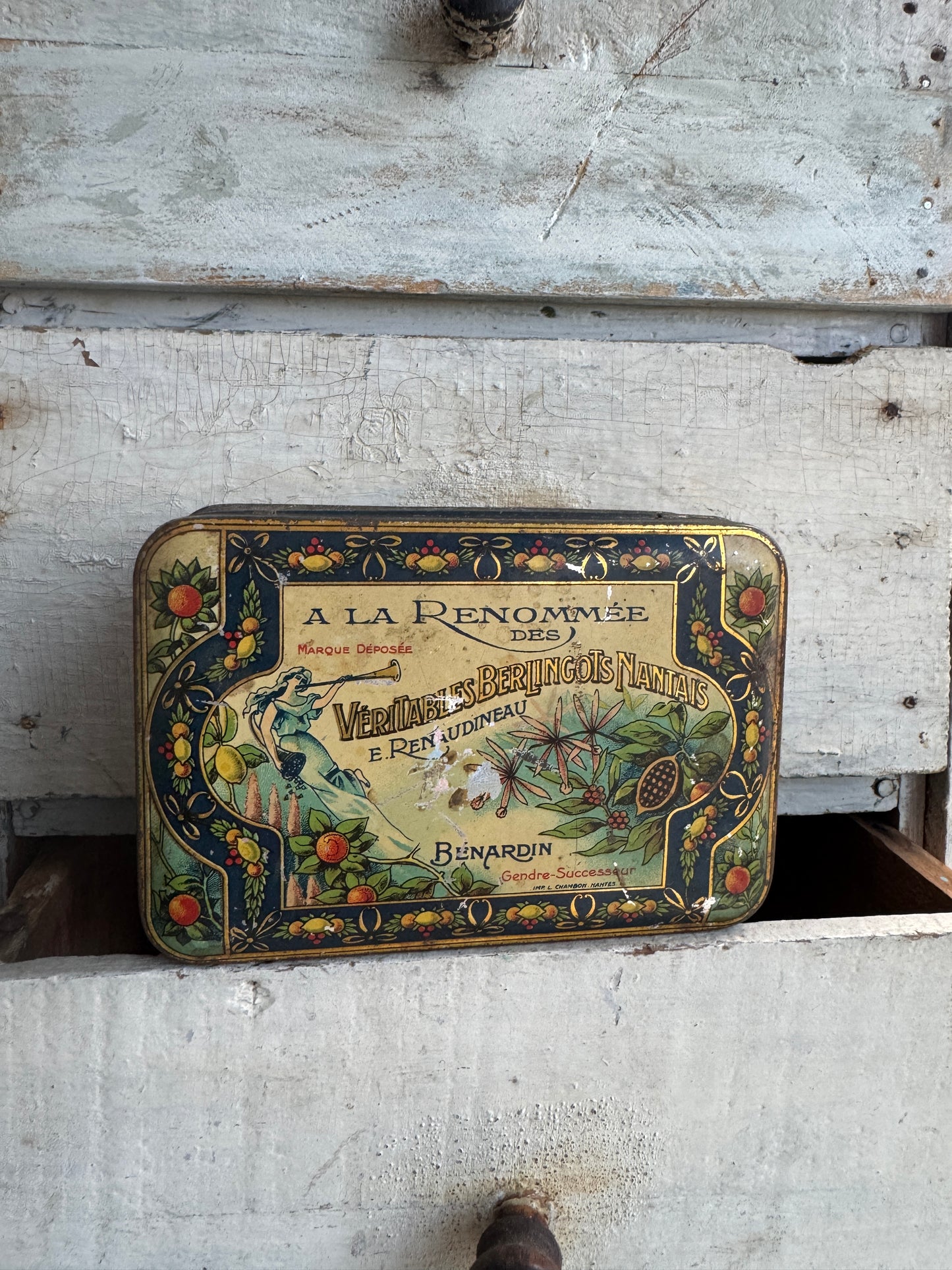 Antique French Berlingots Candy Tin Bénardin Nantes