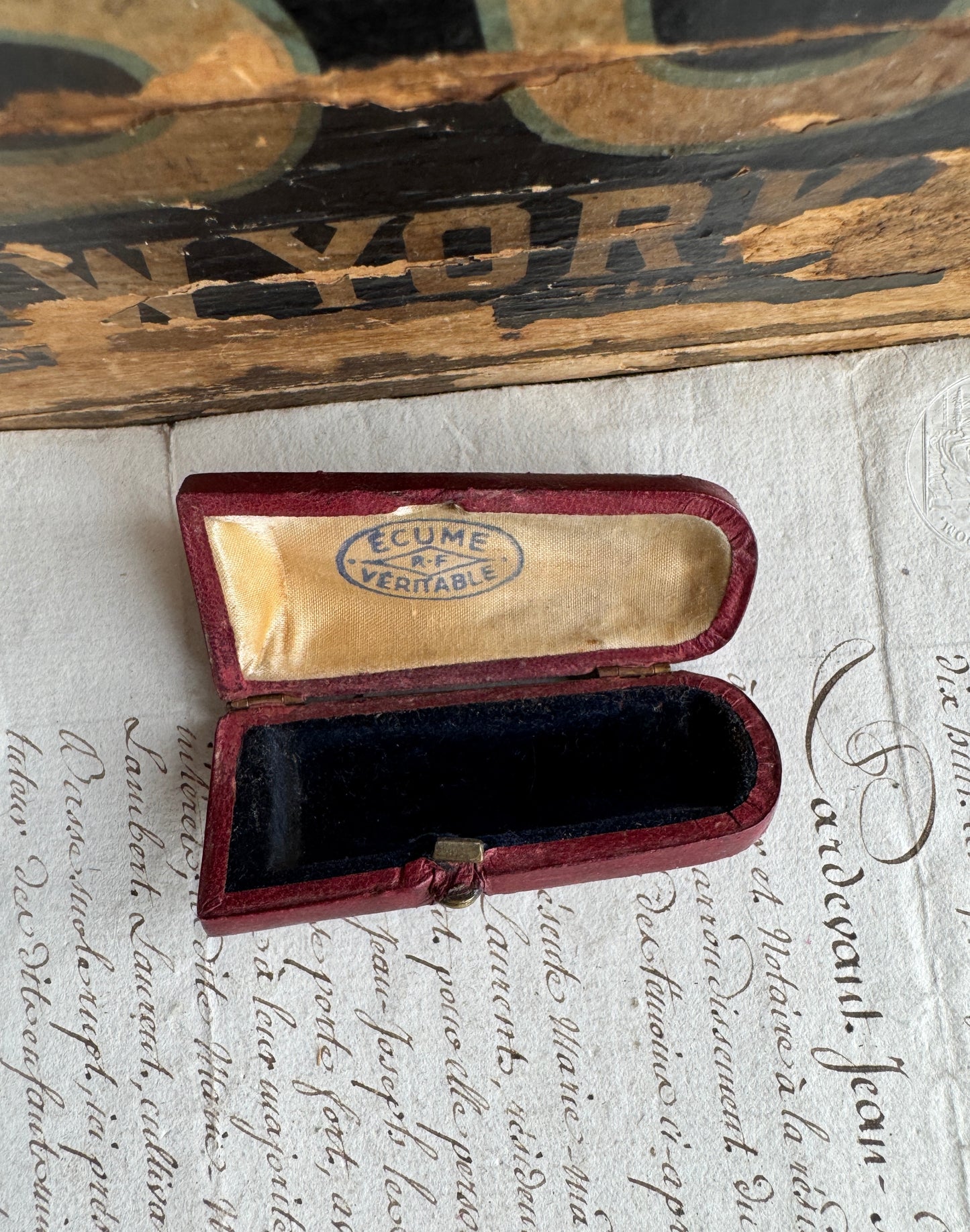 Antique French Meerschaum Pipe Case “Écume Véritable”