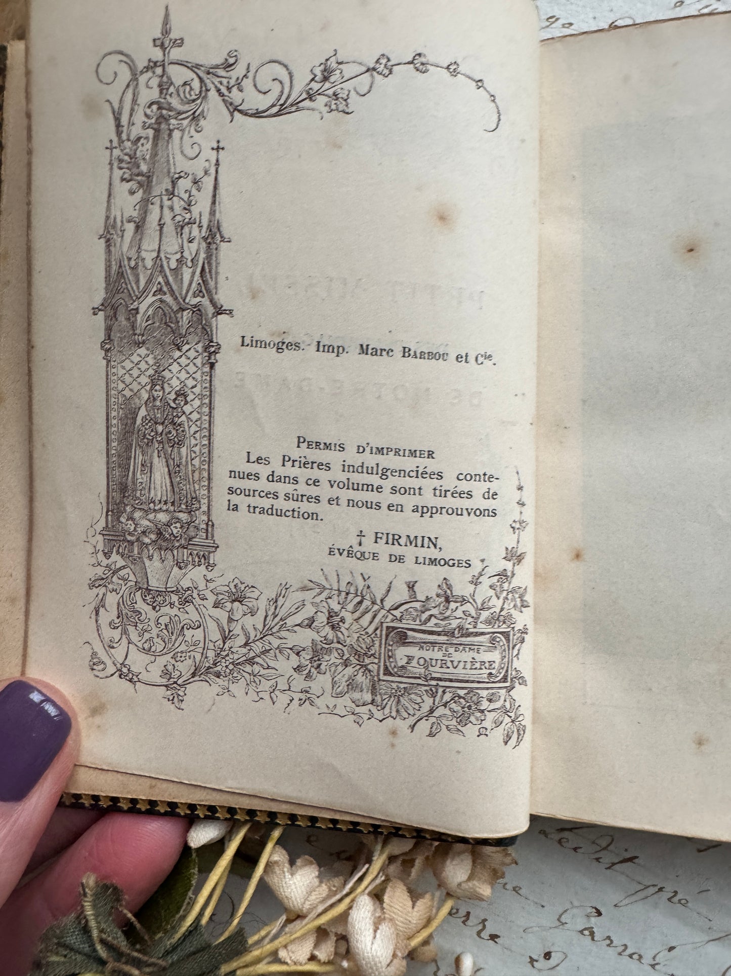 Antique French Petit Missel Prayer Book, Gilded Leather, Notre-Dame, 19th Century Religious Book