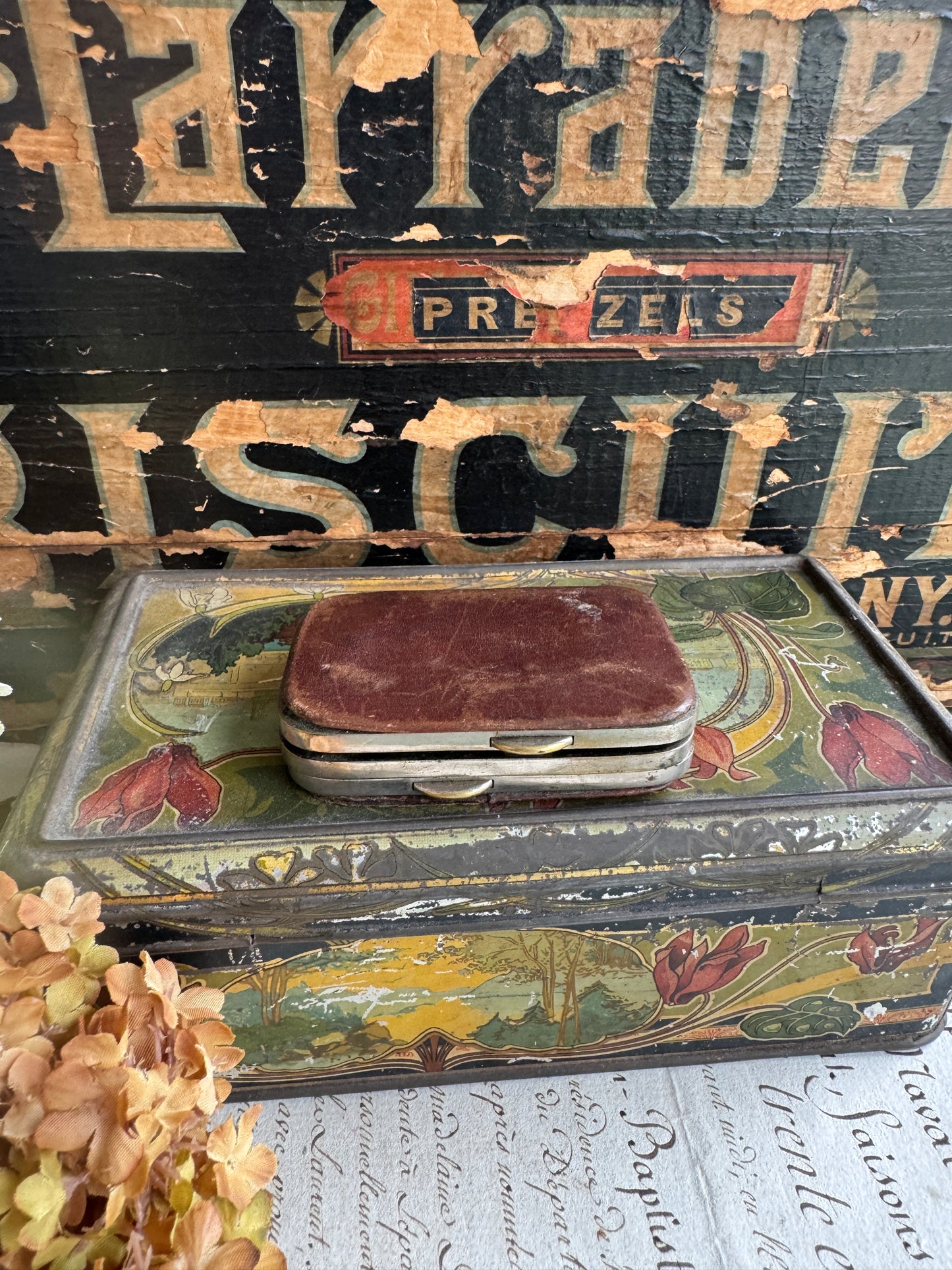 Antique Leather Coin Purse with Multiple Compartments