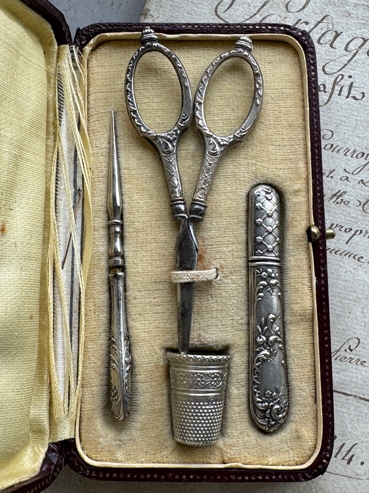 Antique French Sewing Etui Set in Leather Case, Elegant 19th Century Necessaire